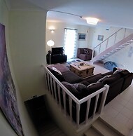 Peniche Surf Lodge - Hostel