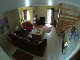 Peniche Surf Lodge - Hostel