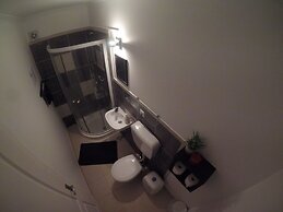 Peniche Surf Lodge - Hostel