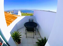 Peniche Surf Lodge - Hostel