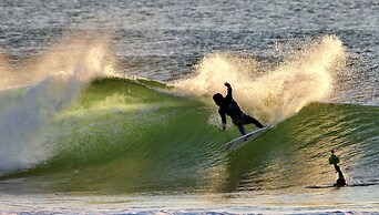 Peniche Surf Lodge - Hostel