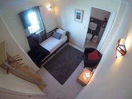 Peniche Surf Lodge - Hostel