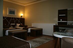 Nysa Hotel