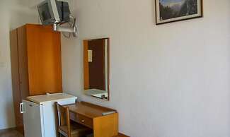 Samaria Pension & Restaurant