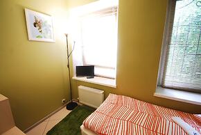 Landmark City Hotel - Hostel