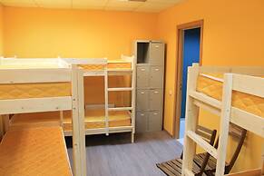 Landmark City Hotel - Hostel