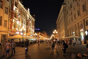 Landmark City Hotel - Hostel
