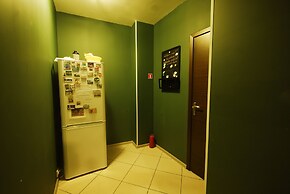 Landmark City Hotel - Hostel