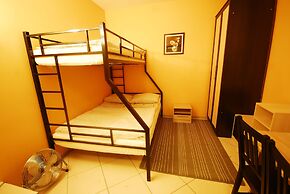 Landmark City Hotel - Hostel