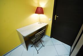 Landmark City Hotel - Hostel