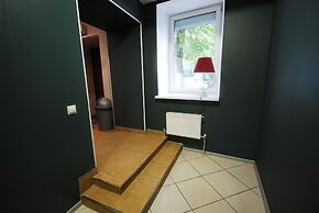 Landmark City Hotel - Hostel