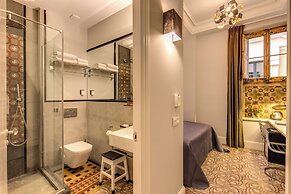 We Boutique Hotel