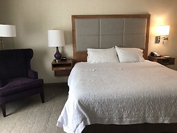 Hampton Inn & Suites Knoxville Papermill Drive