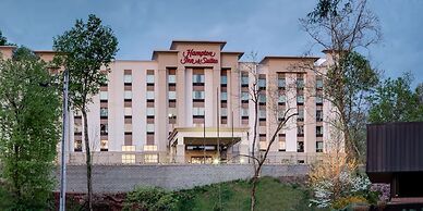Hampton Inn & Suites Knoxville Papermill Drive