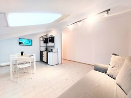 Main Square Apartments & More