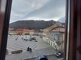 Main Square Apartments & More