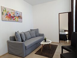 Main Square Apartments & More