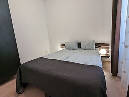 Main Square Apartments & More