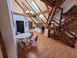 Main Square Apartments & More