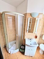 Main Square Apartments & More