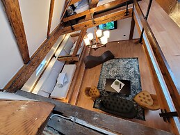 Main Square Apartments & More