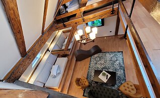 Main Square Apartments & More