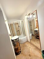 Main Square Apartments & More