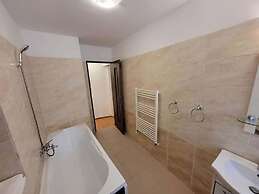 Main Square Apartments & More