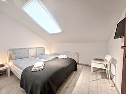 Main Square Apartments & More