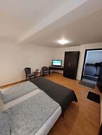 Main Square Apartments & More