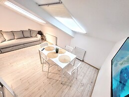 Main Square Apartments & More