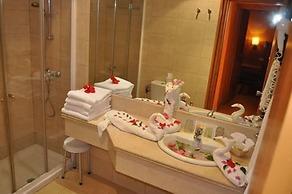 Royal Lido Resort & Spa