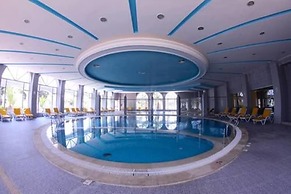 Royal Lido Resort & Spa