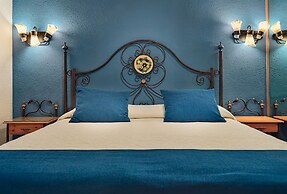 Regency Torviscas Apartments Suites