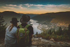 Dancing Bear Inn Hostel