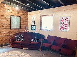 Dancing Bear Inn Hostel