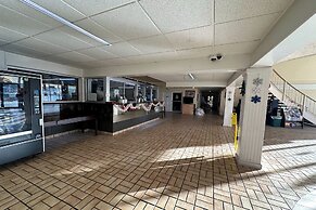 River Valley Inn and Suites By Belvilla