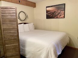 Whitetail Creek Resort