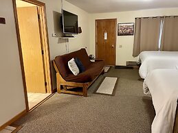 Whitetail Creek Resort