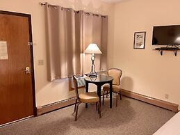 Whitetail Creek Resort