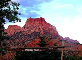 Canyon Vista Lodge