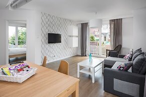 Apartinfo Apartments - Blue Side Family