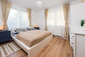 Apartinfo Apartments - Blue Side Family