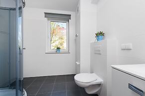 Apartinfo Apartments - Blue Side Family