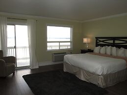 Sands on Golden Lake