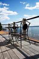 Sands on Golden Lake