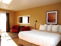 Sands on Golden Lake