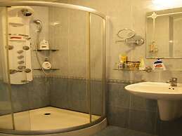 A25 Hotel - 122 Le Lai