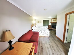 Knights Inn Colonial Fireside Inn