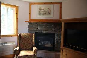 Knights Inn Colonial Fireside Inn